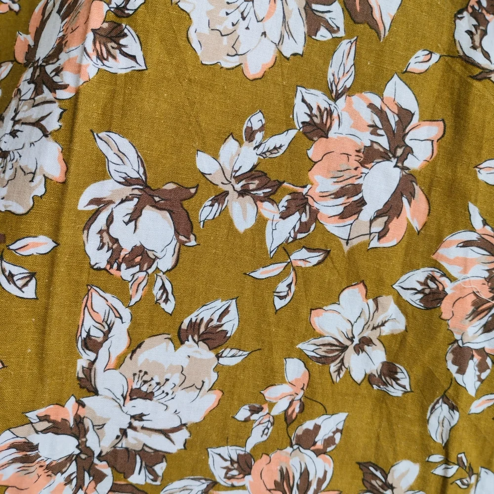 Floral Flounce Sleeve Long Top - Picture 8 of 16